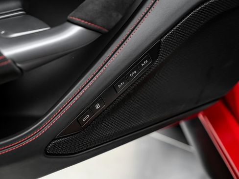 Used 2020 Ferrari F8 Tributo RWD image 37