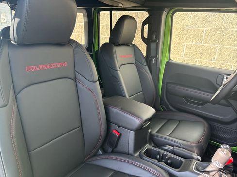 New 2025 Jeep Wrangler Unlimited Rubicon image 14