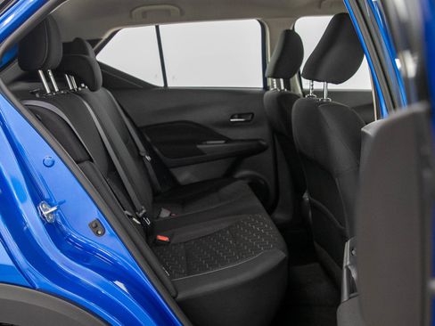 Used 2023 Nissan Kicks SV FWD image 12