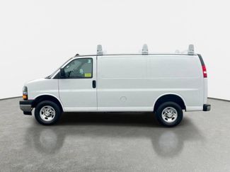 Used 2023 Chevrolet Express 2500 w/ Driver Convenience Package RWD video 2