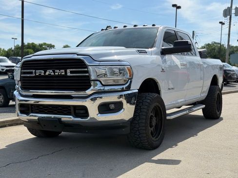 Used 2020 RAM 2500 Big Horn w/ Level 1 Equipment Group AWD/4WD image 2