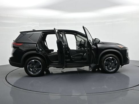 Used 2024 Nissan Rogue SV AWD/4WD image 22