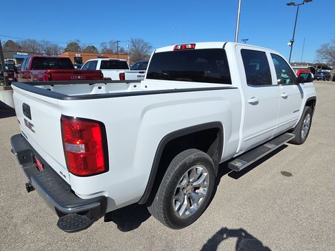 Used 2015 GMC Sierra 1500 SLE w/ SLE Value Package image 9