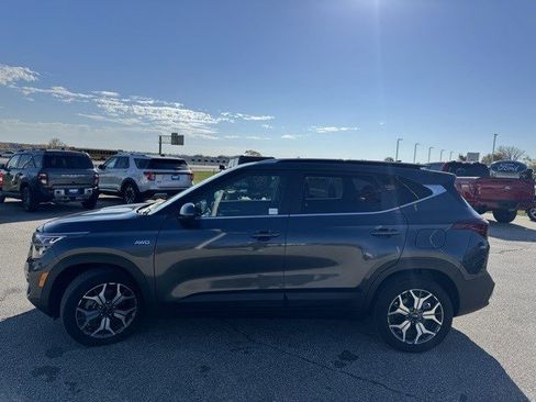 Used 2021 Kia Seltos EX image 5