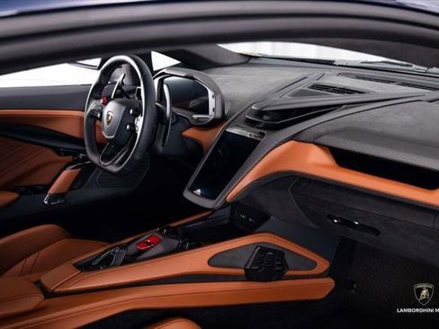 Used 2025 Lamborghini Revuelto AWD/4WD image 48