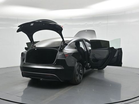 Used 2025 Tesla Model 3 Long Range RWD image 3