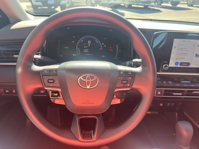Used 2026 Toyota Camry LE FWD image 36