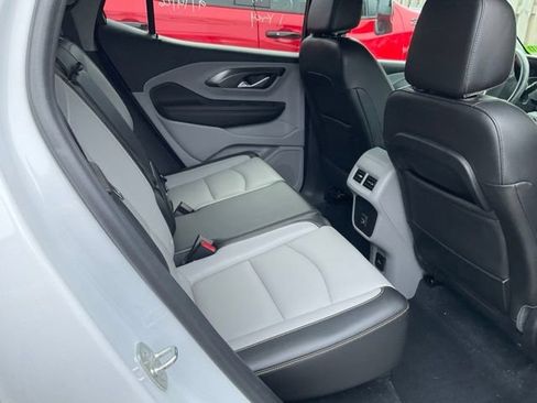 Used 2021 GMC Terrain SLT w/ Infotainment Package II AWD/4WD image 9