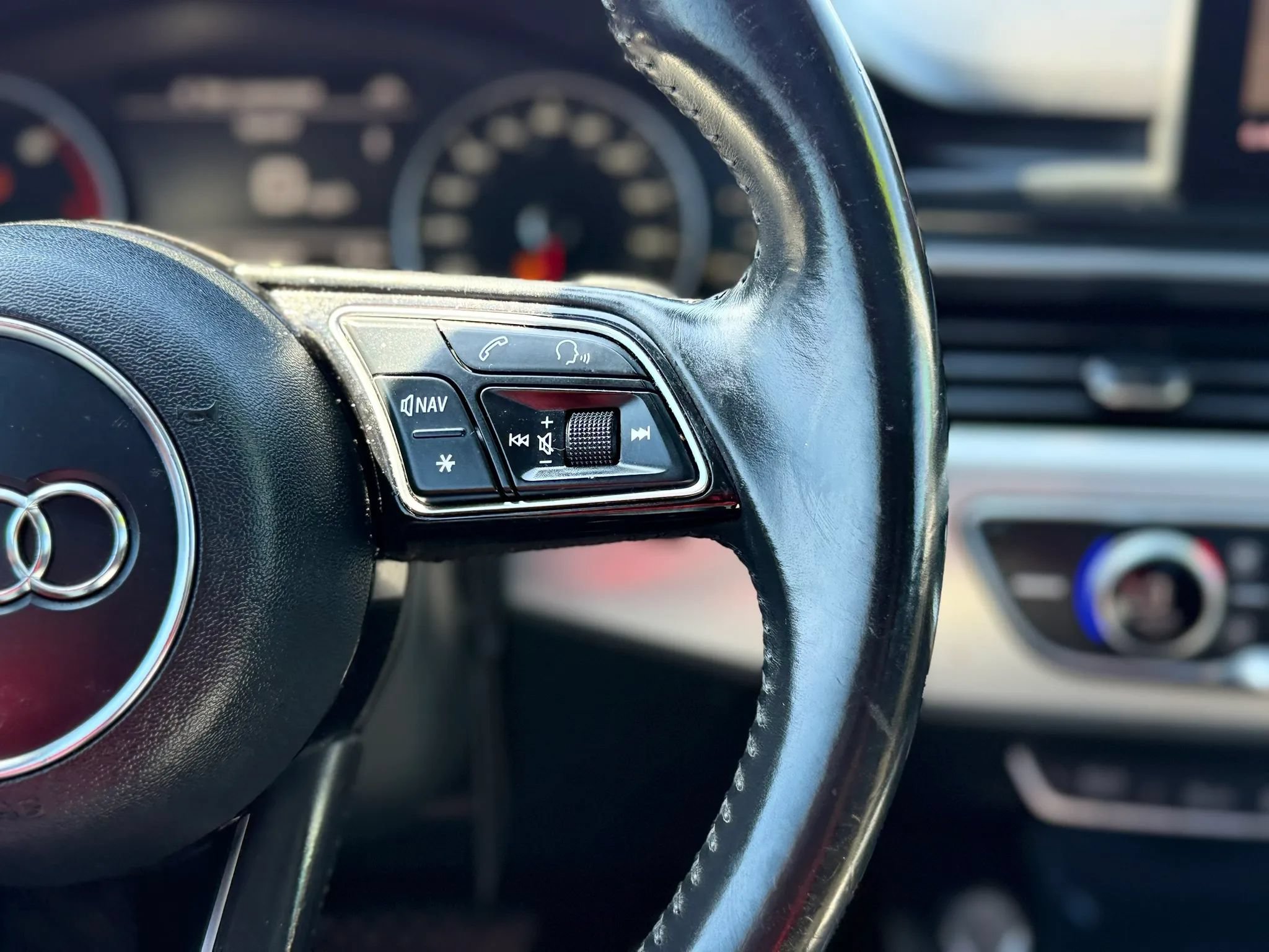 Used 2017 Audi A4 2.0T Ultra Premium FWD image 36