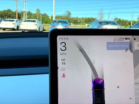 Used 2023 Tesla Model Y Long Range AWD/4WD image 25