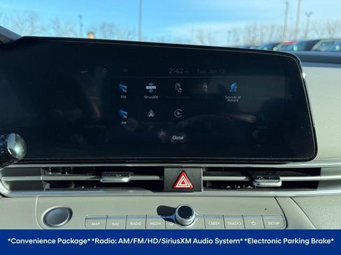 Certified 2023 Hyundai Elantra SEL w/ Convenience Package image 5