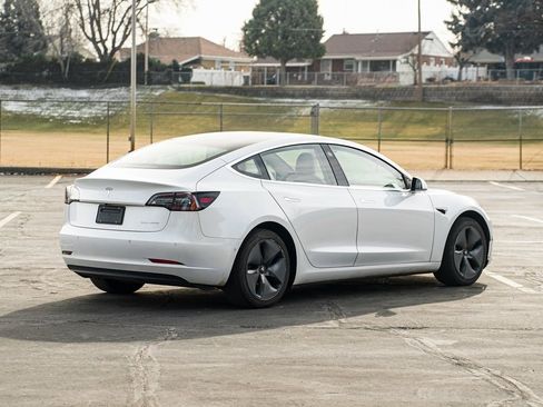 Used 2020 Tesla Model 3 Long Range image 4