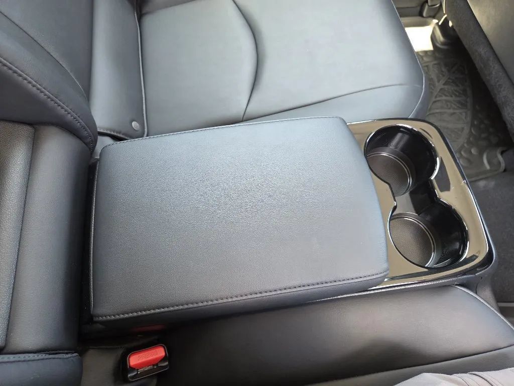 Used 2017 Toyota Prius Prime Advanced FWD image 26