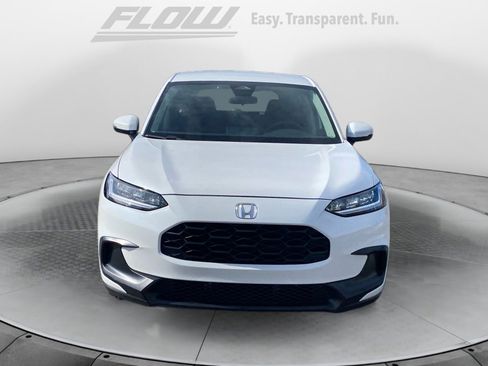 Certified 2025 Honda HR-V LX image 3