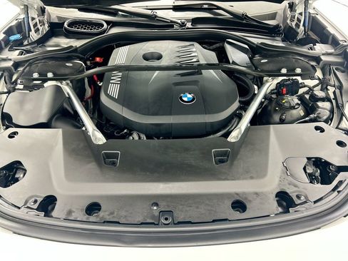Certified 2023 BMW 740i RWD image 28