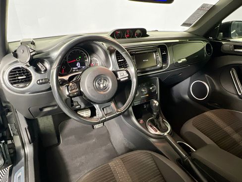 Used 2014 Volkswagen Beetle R-Line image 30