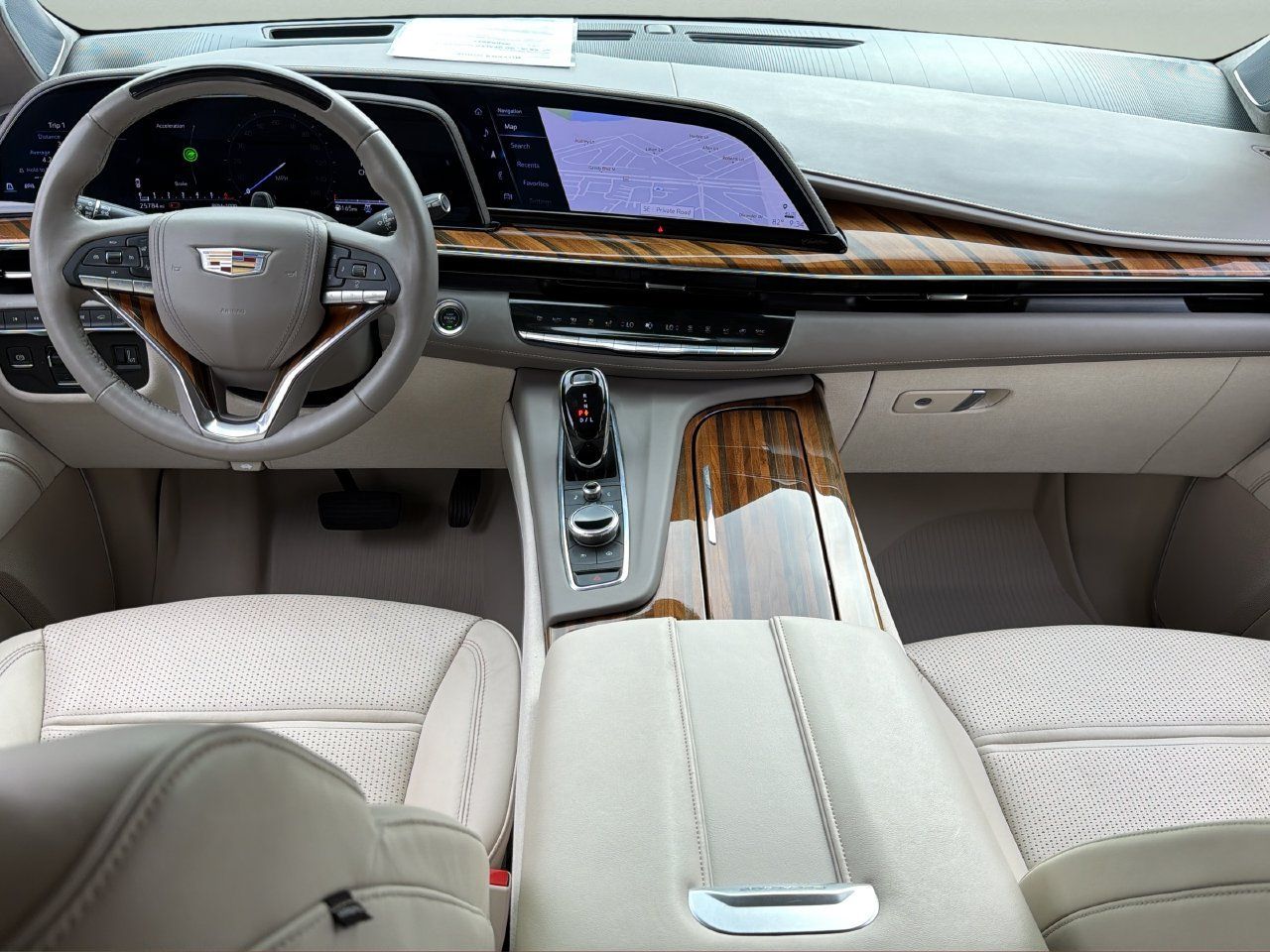 Used 2024 Cadillac Escalade Sport Platinum AWD/4WD image 16