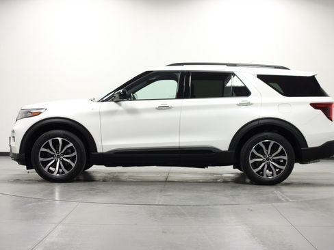 Used 2022 Ford Explorer ST-Line w/ Class IV Trailer Tow Package AWD/4WD image 7
