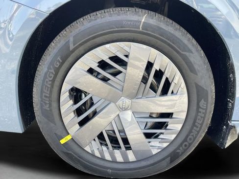 New 2026 Nissan Sentra SV w/ Floor Mat Package FWD image 38