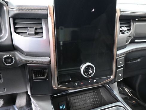 Used 2023 Ford F150 Lightning Lariat image 15