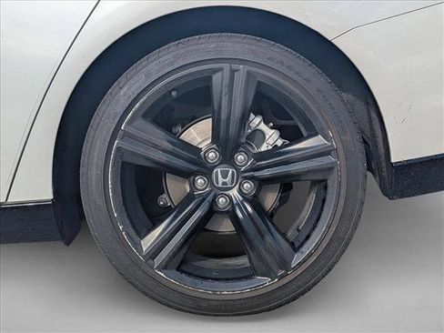 Used 2023 Honda Accord Sport image 9