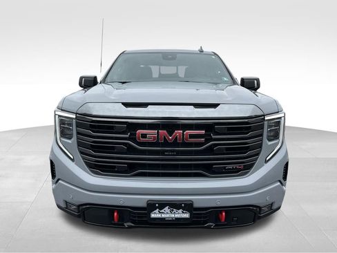 Used 2024 GMC Sierra 1500 AT4 w/ Technology Package image 29