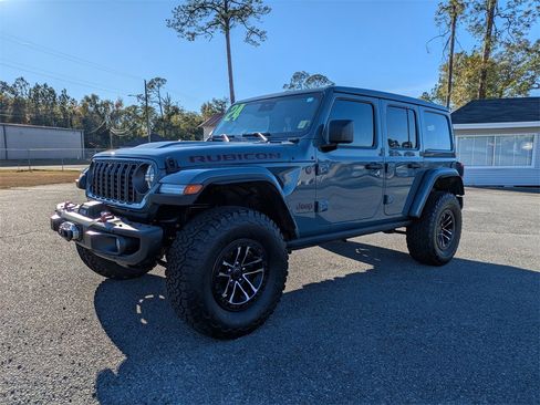 Used 2024 Jeep Wrangler Unlimited Rubicon image 10
