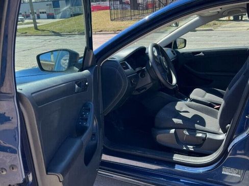 Used 2013 Volkswagen Jetta Sedan image 19