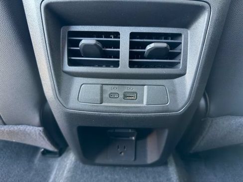 Used 2025 Chevrolet Colorado ZR2 w/ Technology Package AWD/4WD image 20