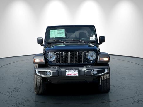 New 2026 Jeep Gladiator Sport AWD/4WD image 9