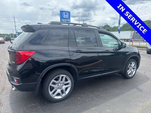 Used 2024 Honda Passport EX-L image 11