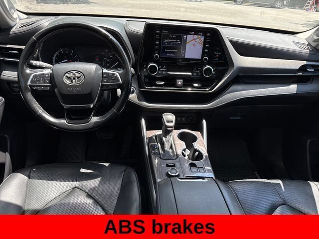 Used 2020 Toyota Highlander Limited AWD/4WD image 31