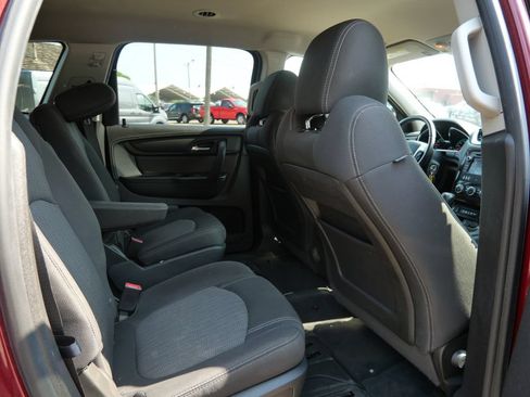 Used 2016 Chevrolet Traverse LT w/ Style and Technology Package AWD/4WD image 12