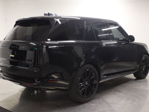 Certified 2025 Land Rover Range Rover SE AWD/4WD image 8