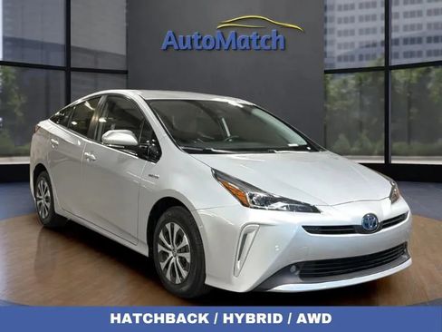 Used 2020 Toyota Prius XLE w/ Preferred Accessory Package AWD/4WD image 1