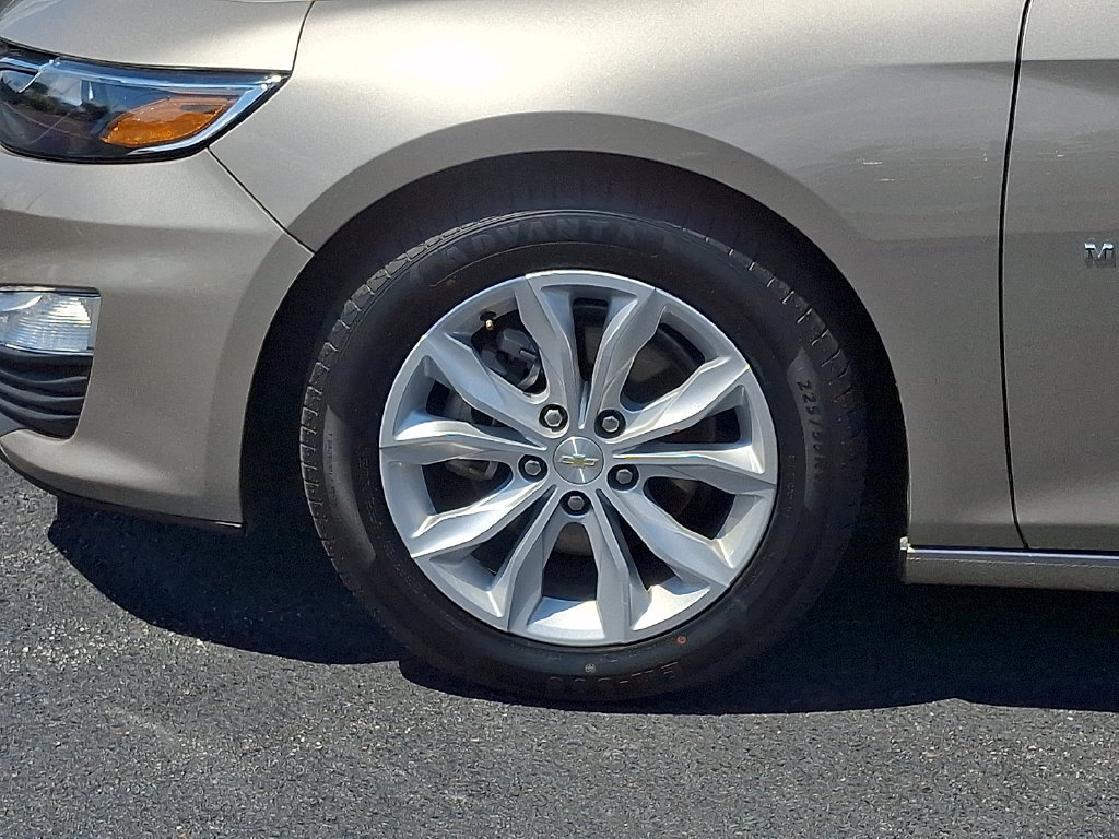 Used 2025 Chevrolet Malibu LT FWD image 8