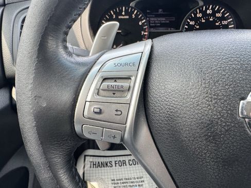 Used 2016 Nissan Altima 2.5 SR FWD image 9