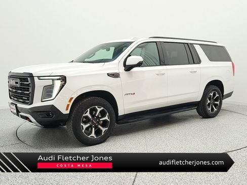 Used 2025 GMC Yukon XL AT4 image 1