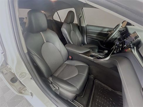 Used 2023 Toyota Camry SE image 27