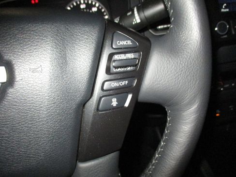 Used 2024 Nissan Frontier SL w/ Technology Package AWD/4WD image 22
