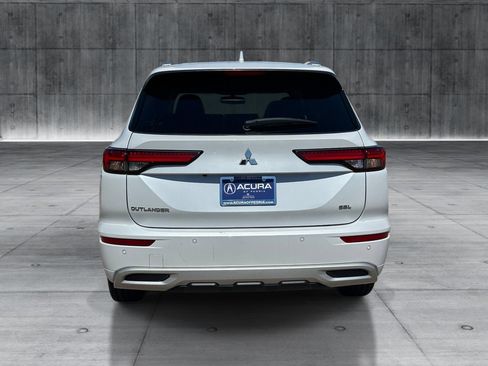 Used 2023 Mitsubishi Outlander SEL FWD image 4