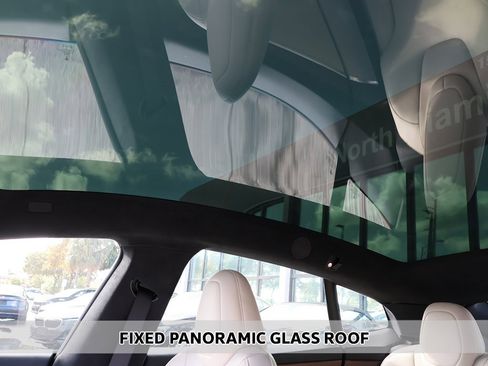 Used 2022 Tesla Model S image 5