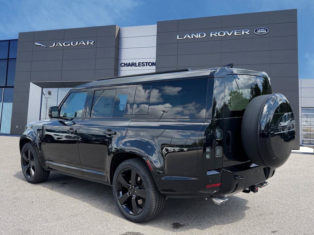 New 2026 Land Rover Defender 130 V8 AWD/4WD image 3