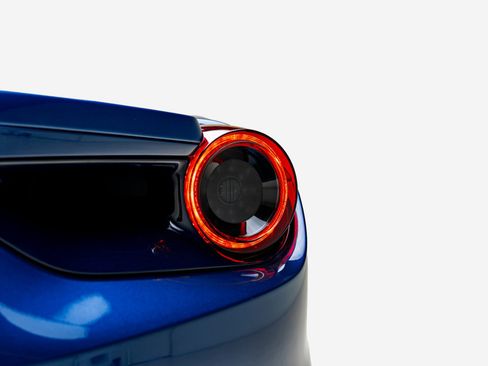 Used 2017 Ferrari 488 GTB RWD image 31