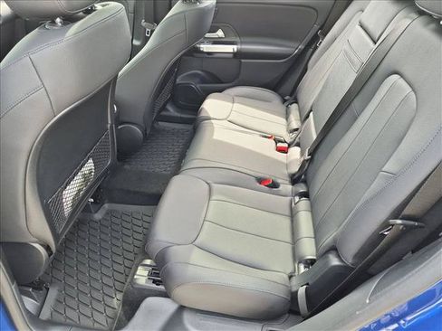 Used 2026 Mercedes-Benz GLB 250 4MATIC image 19