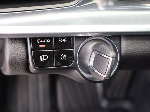 Used 2020 Porsche Panamera 4 AWD/4WD image 20