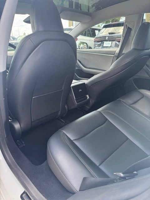 Used 2025 Tesla Model 3 Long Range RWD image 8