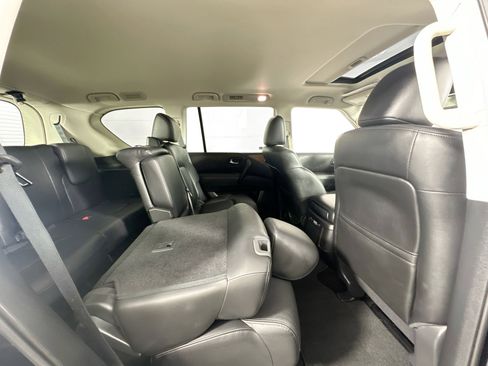 Used 2024 Nissan Armada SL image 29