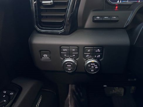 Certified 2025 GMC Sierra 3500 AT4 w/ AT4 Premium Plus Package image 25