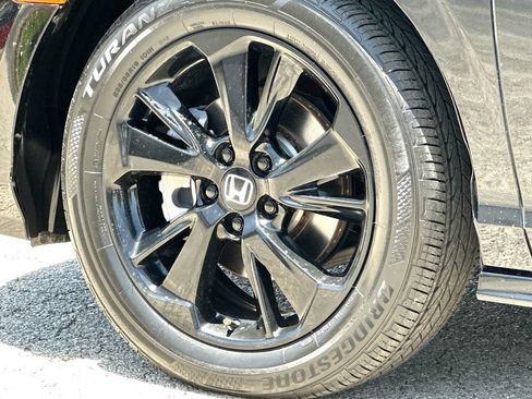 Used 2024 Honda Odyssey Sport image 11